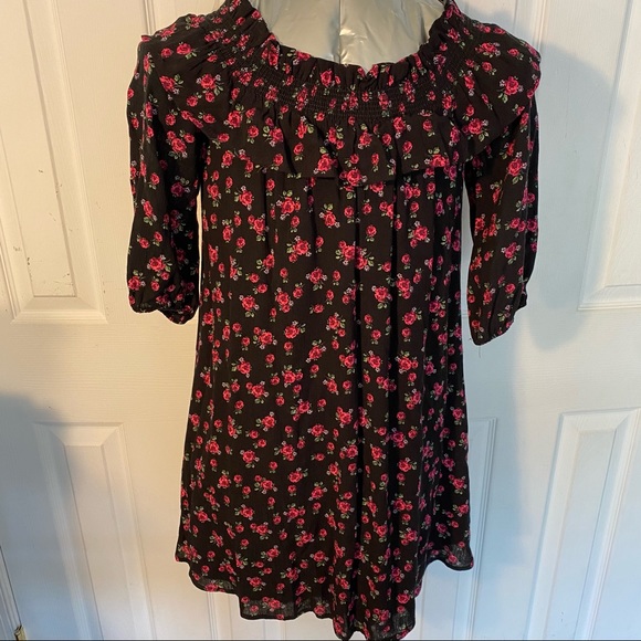 NEW! Black Floral Cloffsmock Dress Off Shoulder - Picture 1 of 3